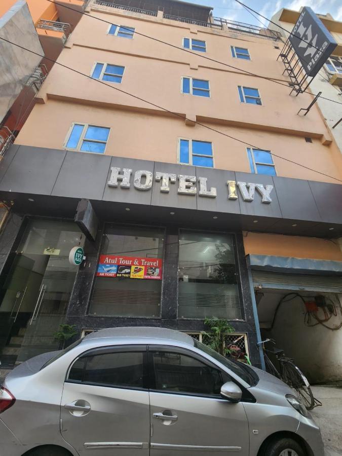 Hotel Ivy Plaza Luxury Nova Deli Exterior foto